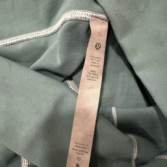 Lululemon Athletica Wunder Under Leggings - Picture 2 of 5